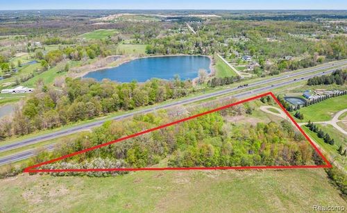 57998 Frost Rd, Lenox, MI, 48048-3118 | Card Image