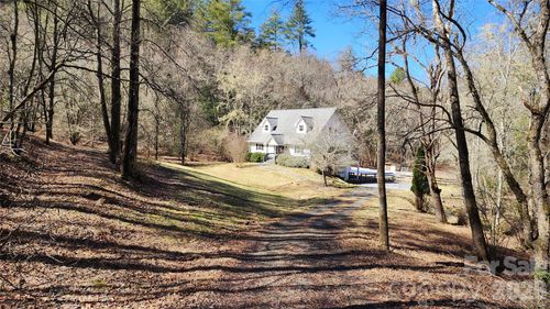 360 River Cove Ln, Hayesville, NC, 28904-9411 | Card Image