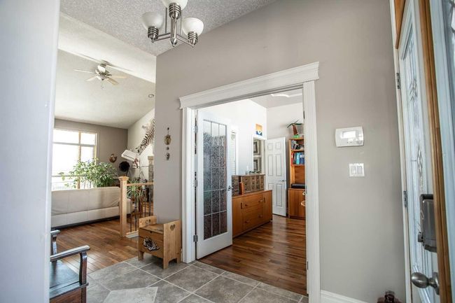 7 Chinook Crescent, House other with 5 bedrooms, 3 bathrooms and 6 parking in High Level AB | Image 25