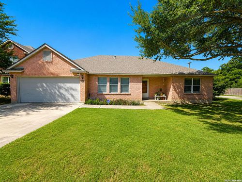 133 Springtree Pkwy, Cibolo, TX, 78108-3226 | Card Image