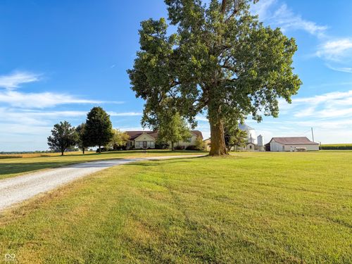 10449 W 300 S, Jamestown, IN, 46147-9043 | Card Image