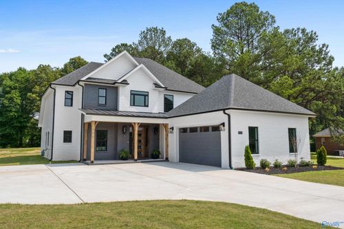 145 Mercury Ln, Madison, AL, 35757-7823 | Card Image