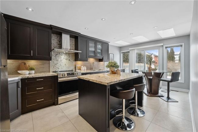 3962 Renfrew Cres, House other with 4 bedrooms, 4 bathrooms and 4 parking in Mississauga ON | Image 12