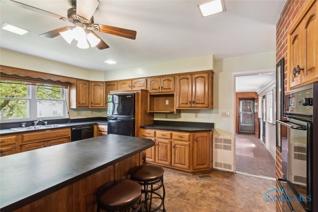 325 Park St, House other with 4 bedrooms, 5 bathrooms and 2 parking in Bryan OH | Image 17