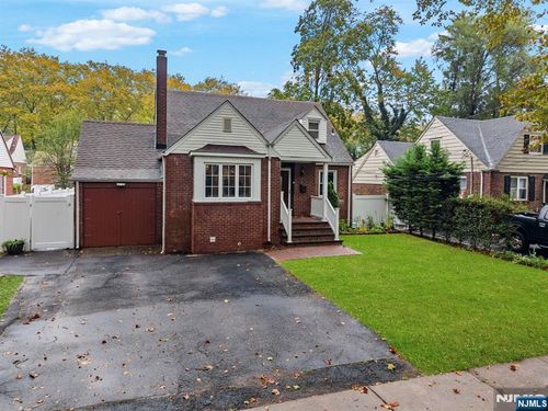 1667 Ardsley Ct, Teaneck, NJ, 07666-6359 | Card Image