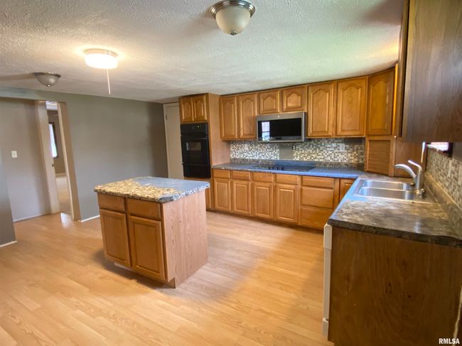 11 N Mechanic St, House other with 4 bedrooms, 2 bathrooms and null parking in Winchester IL | Image 11