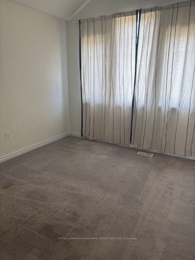 1292 Leger Way, House other with 3 bedrooms, 3 bathrooms and 1 parking in Milton ON | Image 13