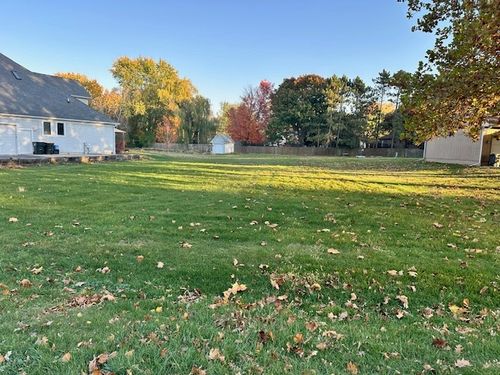 876 Holiday Dr, Sandwich, IL, 60548 | Card Image