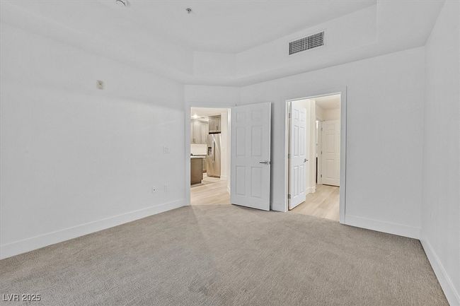 Huge bedroom! | Image 15