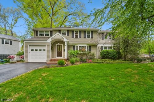 65 Coddington Dr, New Providence, NJ, 07974-1419 | Card Image