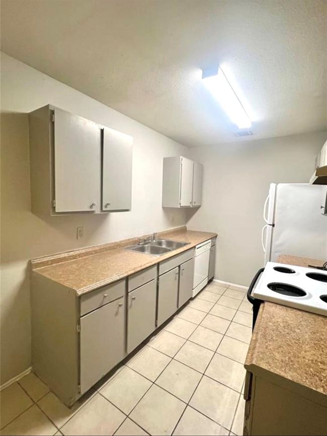 119 Lazy Ln, Home with 2 bedrooms, 1 bathrooms and null parking in Sealy TX | Image 8