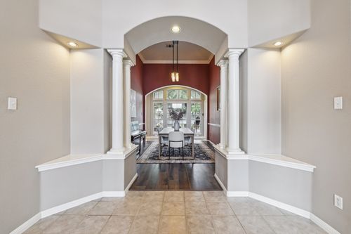 2950 James Parker Ln, Round Rock, TX, 78665-4639 | Card Image