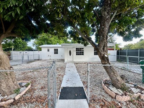 10325 Nw 36th Ct, Miami, FL, 33147-1035 | Card Image