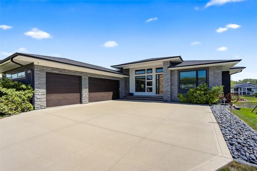 1106 S 100th St, West Des Moines, IA, 50266-5962 | Card Image