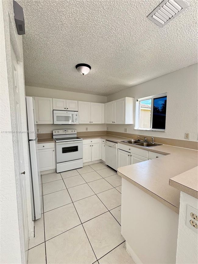 21339 Sw 87 Th Ct, House other with 4 bedrooms, 3 bathrooms and null parking in Cutler Bay FL | Image 28
