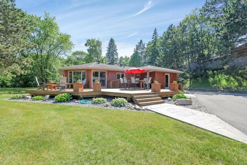 216 Summit Ave E, Walker, MN, 56484-2306 | Card Image