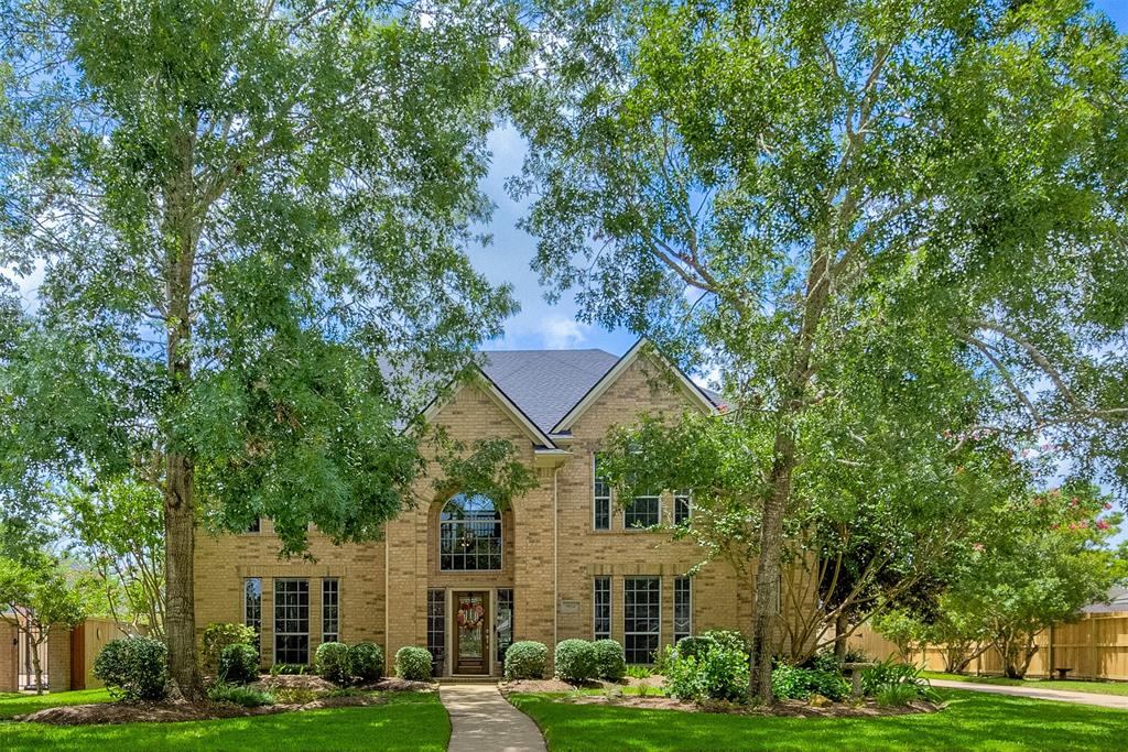 Morning Dove Ln, Friendswood, TX 77546