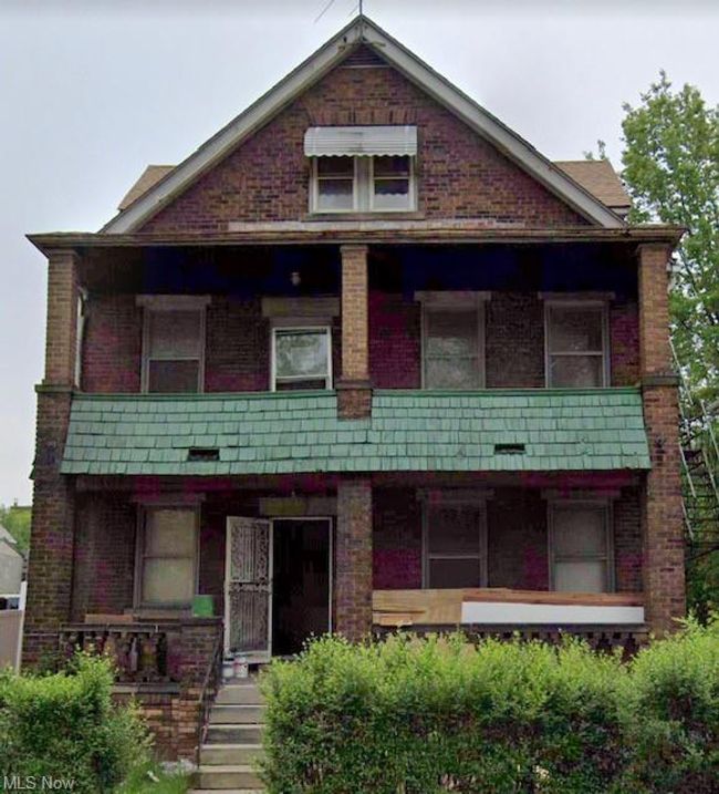 15628 Halliday Avenue, Inactive in Cleveland Zoocasa