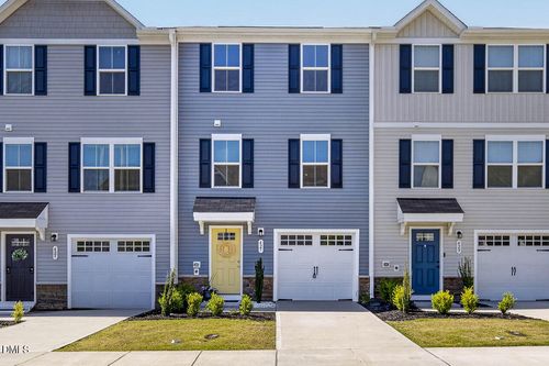 427 Emerald Shire Way, Zebulon, NC, 27597-4536 | Card Image