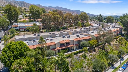 139-9639 Via Torino, Burbank, CA, 91504-1405 | Card Image