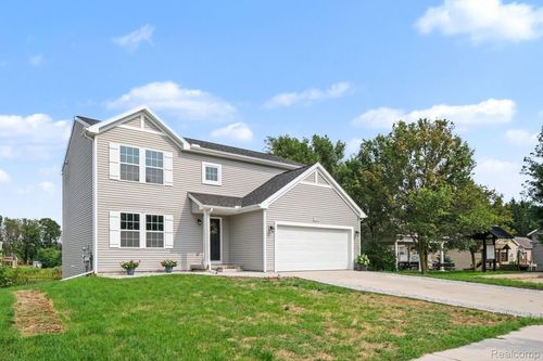 10880 Constant Dr, Allendale, MI, 49401-8121 | Card Image