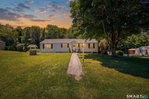 16 Westview Dr, Bethel, CT, 06801-1015 | Card Image
