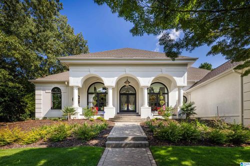 3525 Shandwick Pl, Hoover, AL, 35242-6408 | Card Image