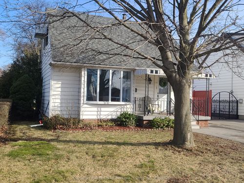 126 Adair Ave N, Hamilton, ON, L8H6A9 | Card Image