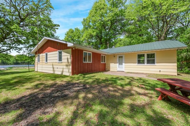 Side yard house.jpg | Image 32