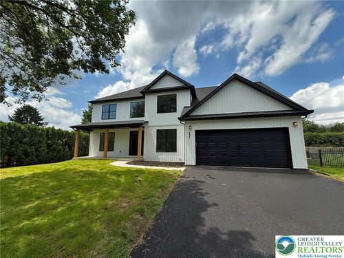 9858 Old 22, Breinigsville, PA, 18031-2134 | Card Image