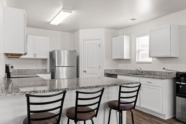 140 Middleton Ct, Home with 4 bedrooms, 2 bathrooms and 2 parking in Chatsworth GA | Image 5