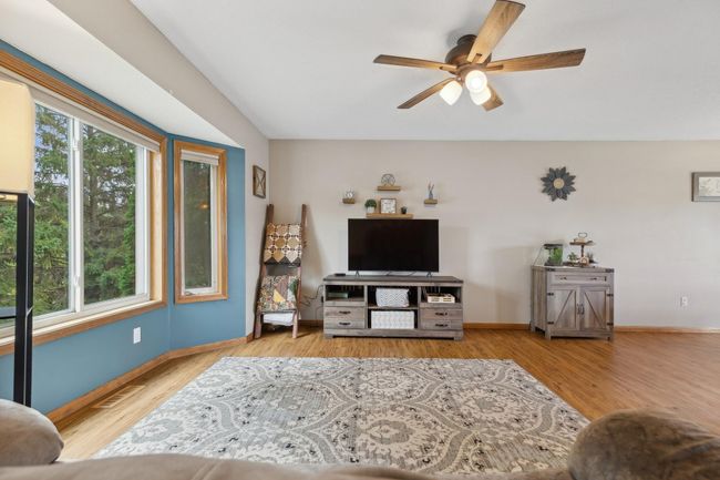 973 Primrose Ln, House other with 3 bedrooms, 2 bathrooms and null parking in Shakopee MN | Image 6