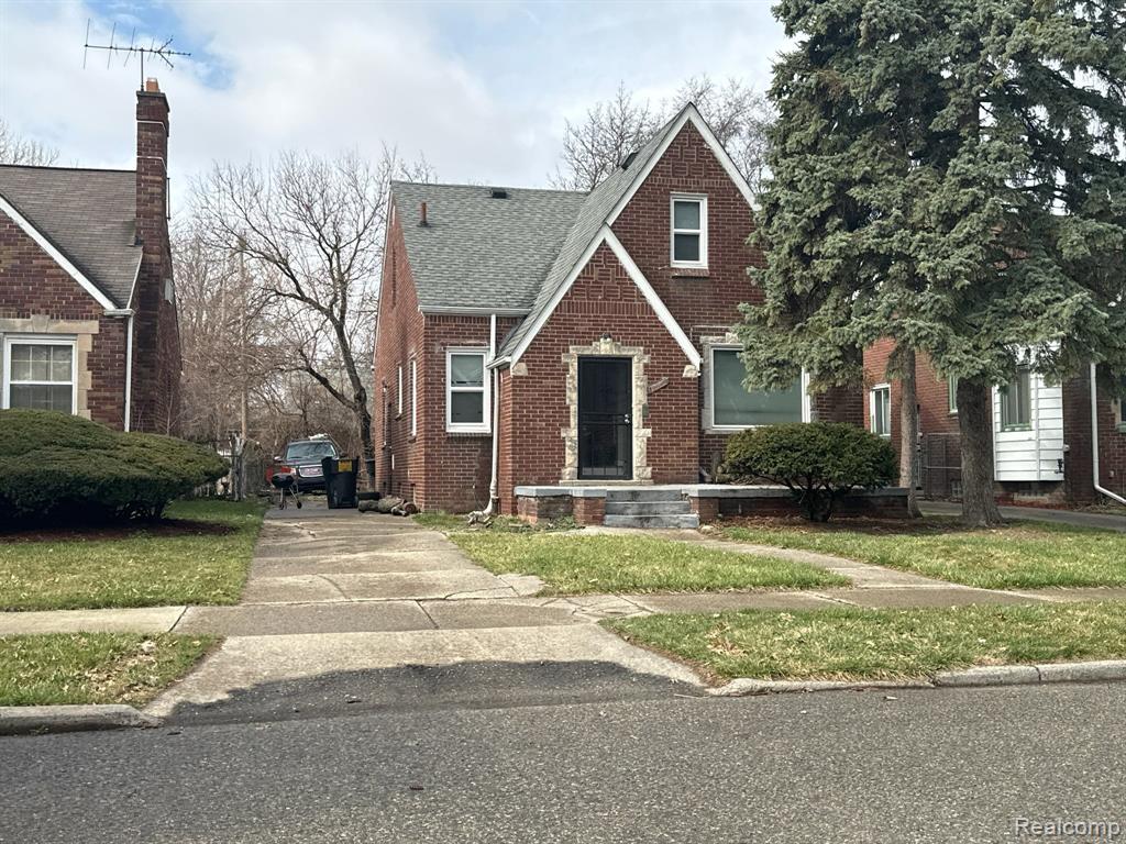 Tracey St, Detroit, MI 48235