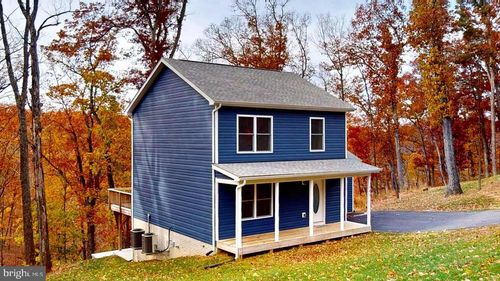 131 Chrissys Cir, Harpers Ferry, WV, 25425-4647 | Card Image