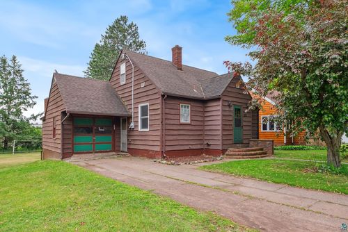 517 Birch Ave, Moose Lake, MN, 55767-8171 | Card Image