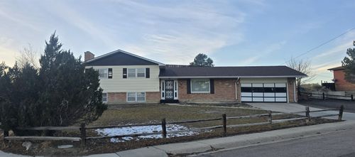 2970 Ridgecrest Dr, Casper, WY, 82604-4620 | Card Image