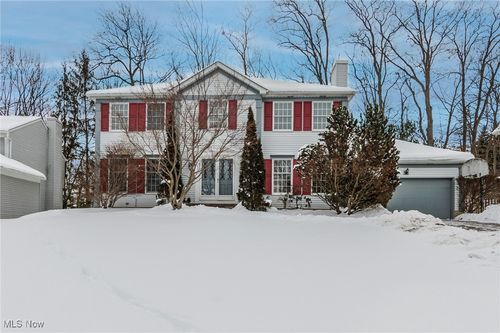 13455 Tradewinds Dr, Strongsville, OH, 44136-8051 | Card Image