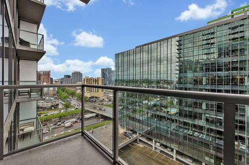 apt-1310-1212 Laurel St, Nashville, TN, 37203-4427 | Card Image