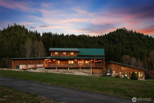 18495 Camp 12 Rd, Leavenworth, WA, 98826-9537 | Card Image