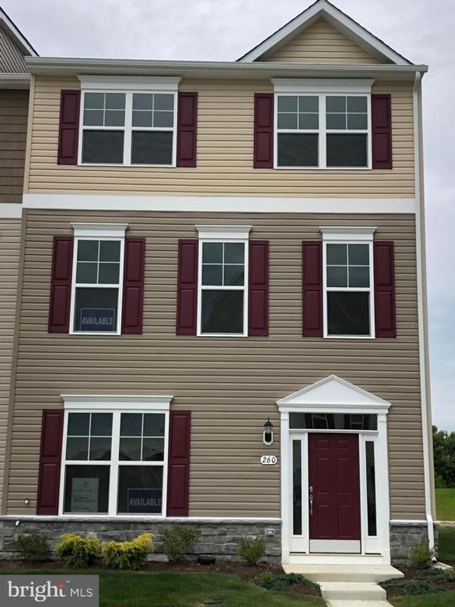 241 Jessica Lyn Ave, Townhouse with 4 bedrooms, 4 bathrooms and null parking in STEVENSVILLE MD | Image 4
