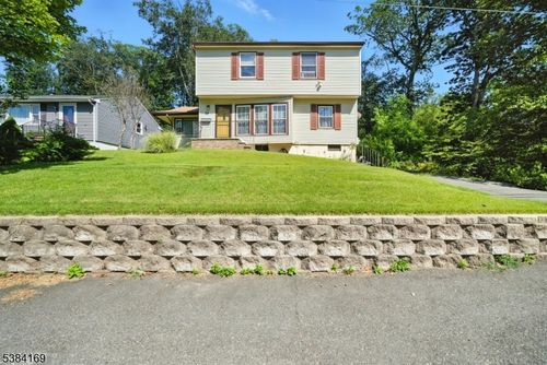 24 Apache Trl, Rockaway, NJ, 07866-1006 | Card Image