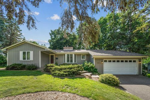 6912 Antrim Rd, Edina, MN, 55439-1706 | Card Image
