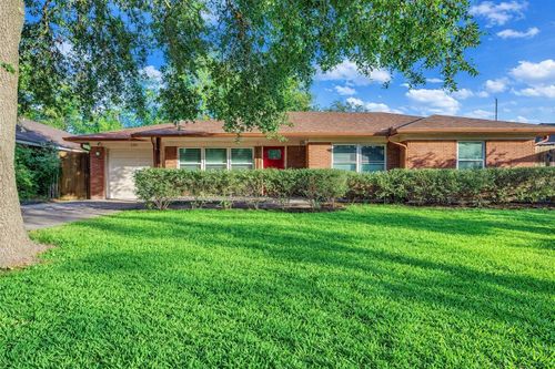 219 E Janisch Rd, Houston, TX, 77022-2407 | Card Image