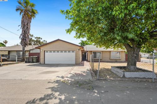 14440 S Harlan Rd, Lathrop, CA, 95330-8743 | Card Image