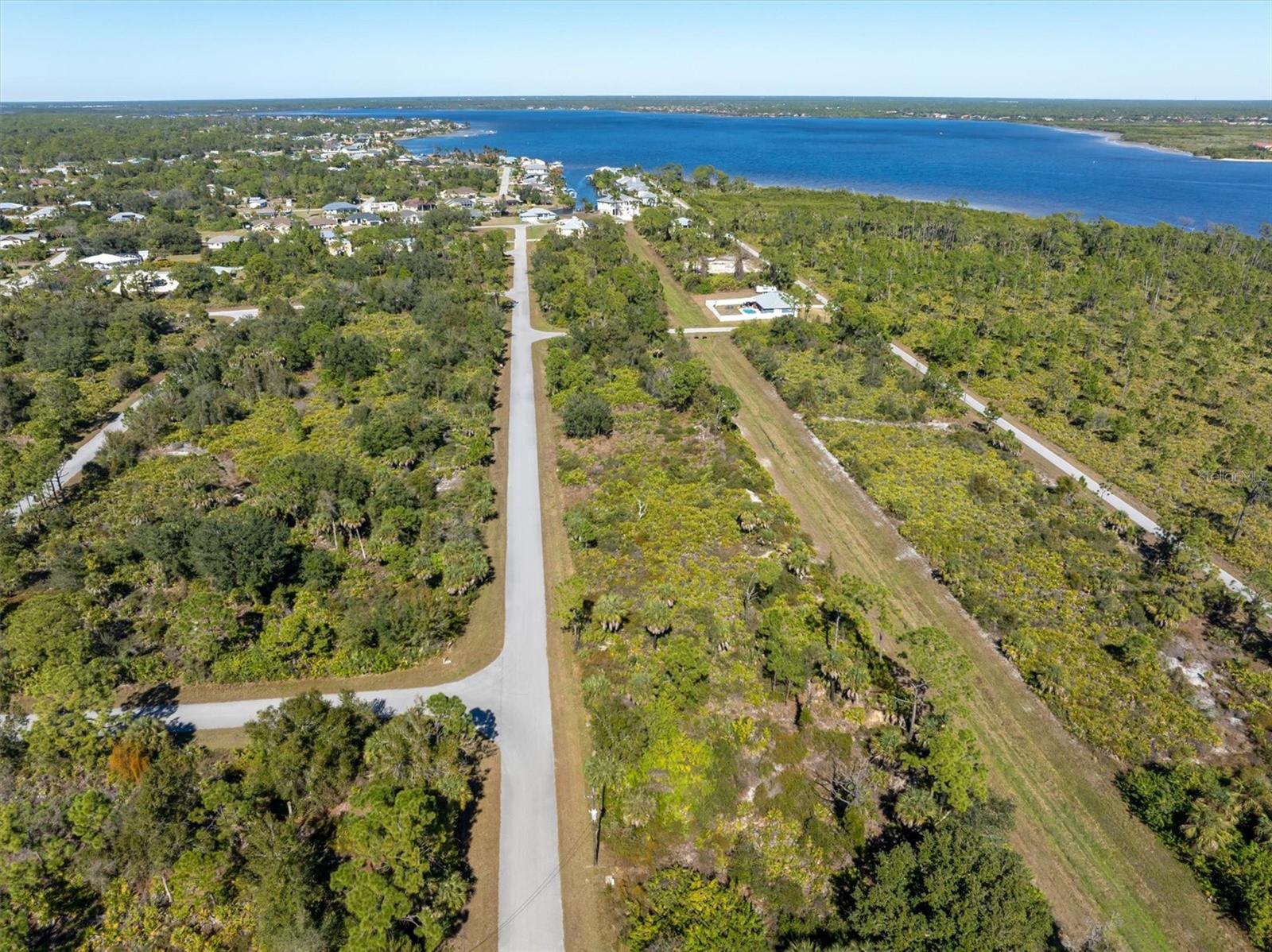 Land in PORT CHARLOTTE 5