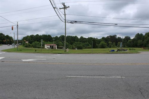 1 N Bridge St, Elkin, NC, 28621 | Card Image