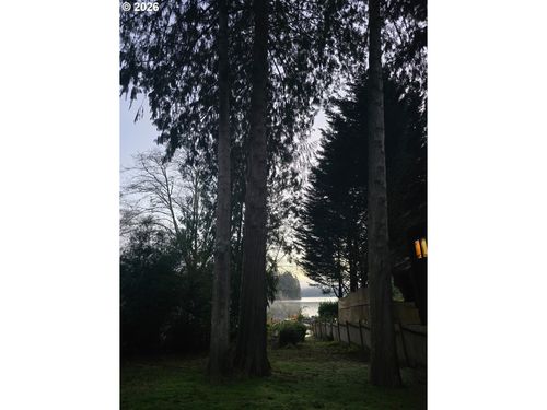 544377 Bayberry Ln, Florence, OR, 97439 | Card Image