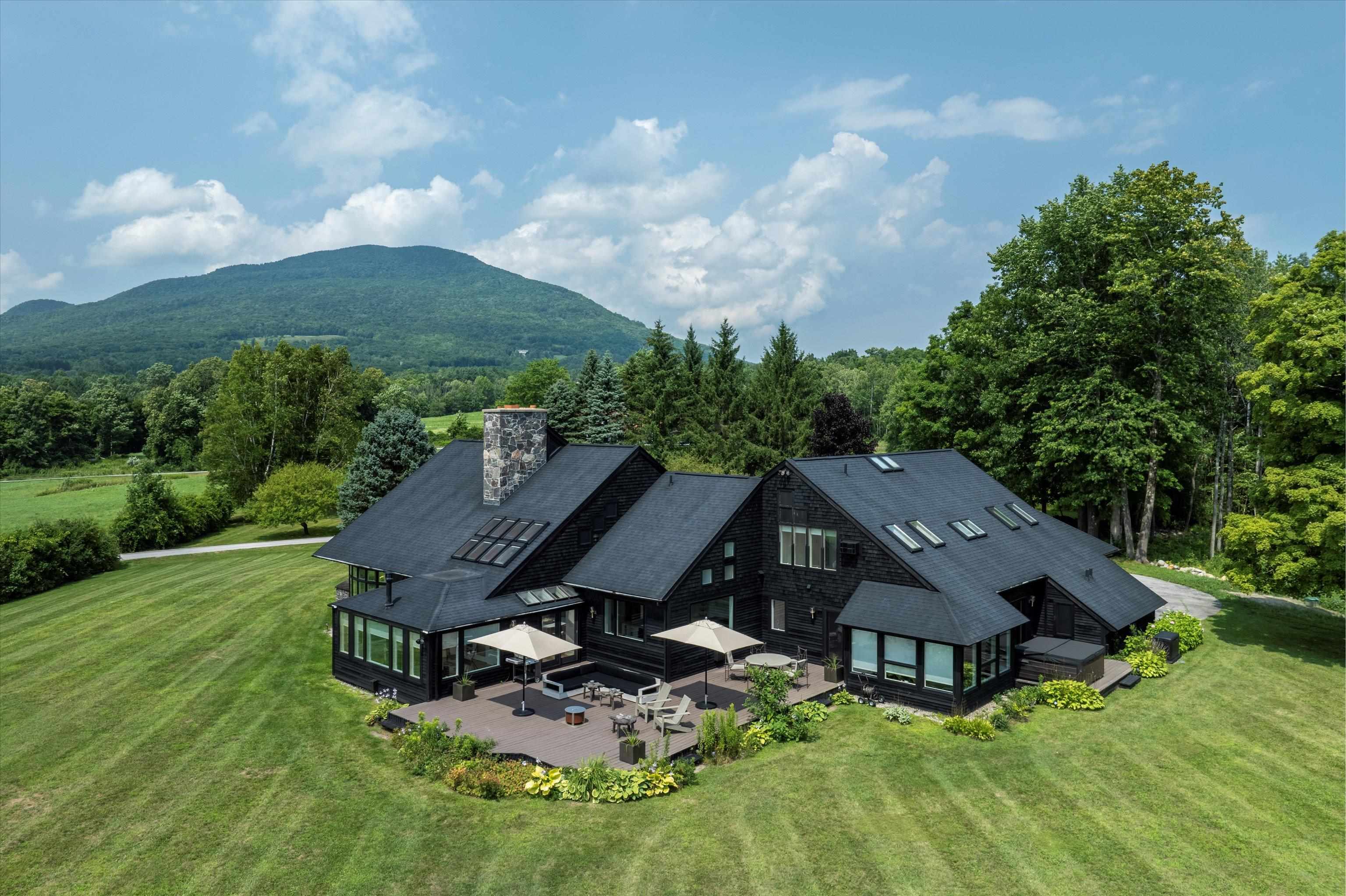 Overlook Rd, Manchester Center, VT 05255
