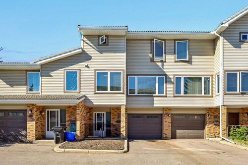 109 Coachway Lane Sw, Calgary, AB, T3H2V9 | Card Image