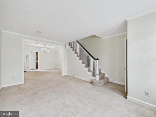 7020 Veronica Rd, UPPER DARBY, PA, 19082-4111 | Card Image